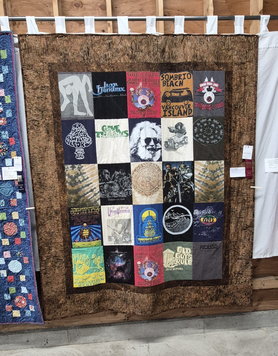 Fair_2026_Quilts-in-Barn